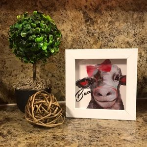 Farmhouse sheep picture